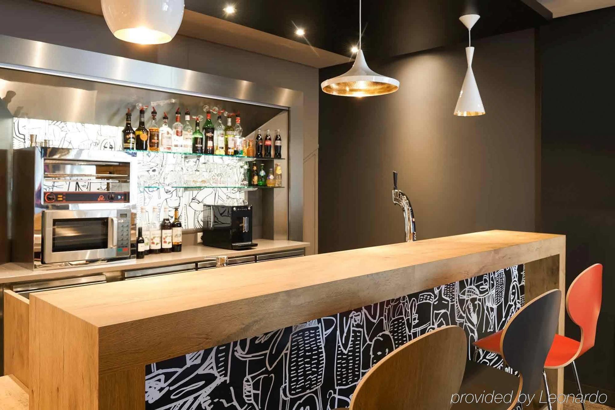 Отель Ibis Nancy Centre Gare Et Congres Экстерьер фото